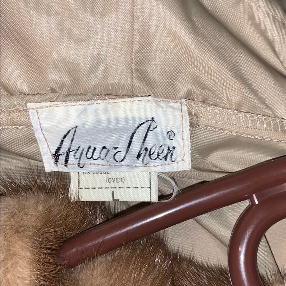 Horne’s Fur Salon Coat - Picture 7 of 7
